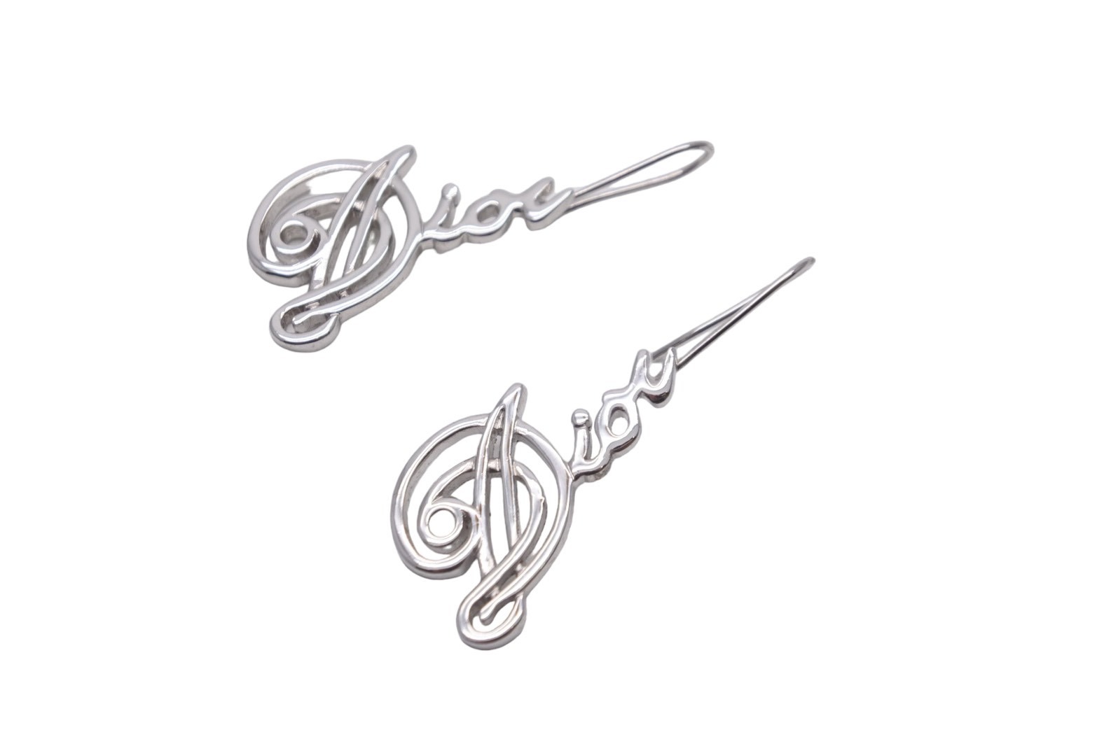 美品　クリスチャンディオール ピアス　Dロゴ　シルバー Christian Dior クリスチャンディオール ピアス Dロゴ ライン