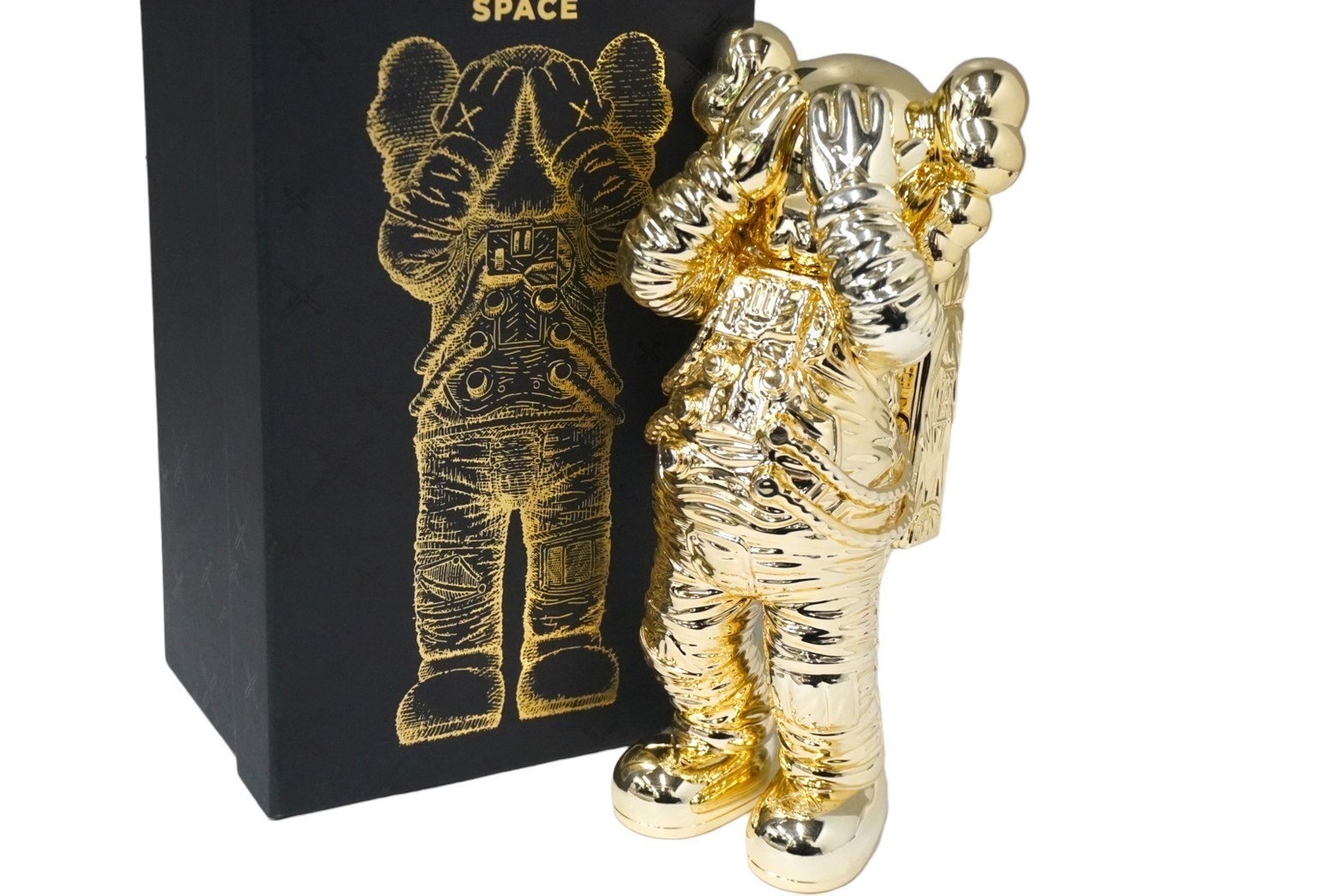KAWS HOLIDAY SPACE SILVER カウズ スペース シルバー 58630-d1.jpg