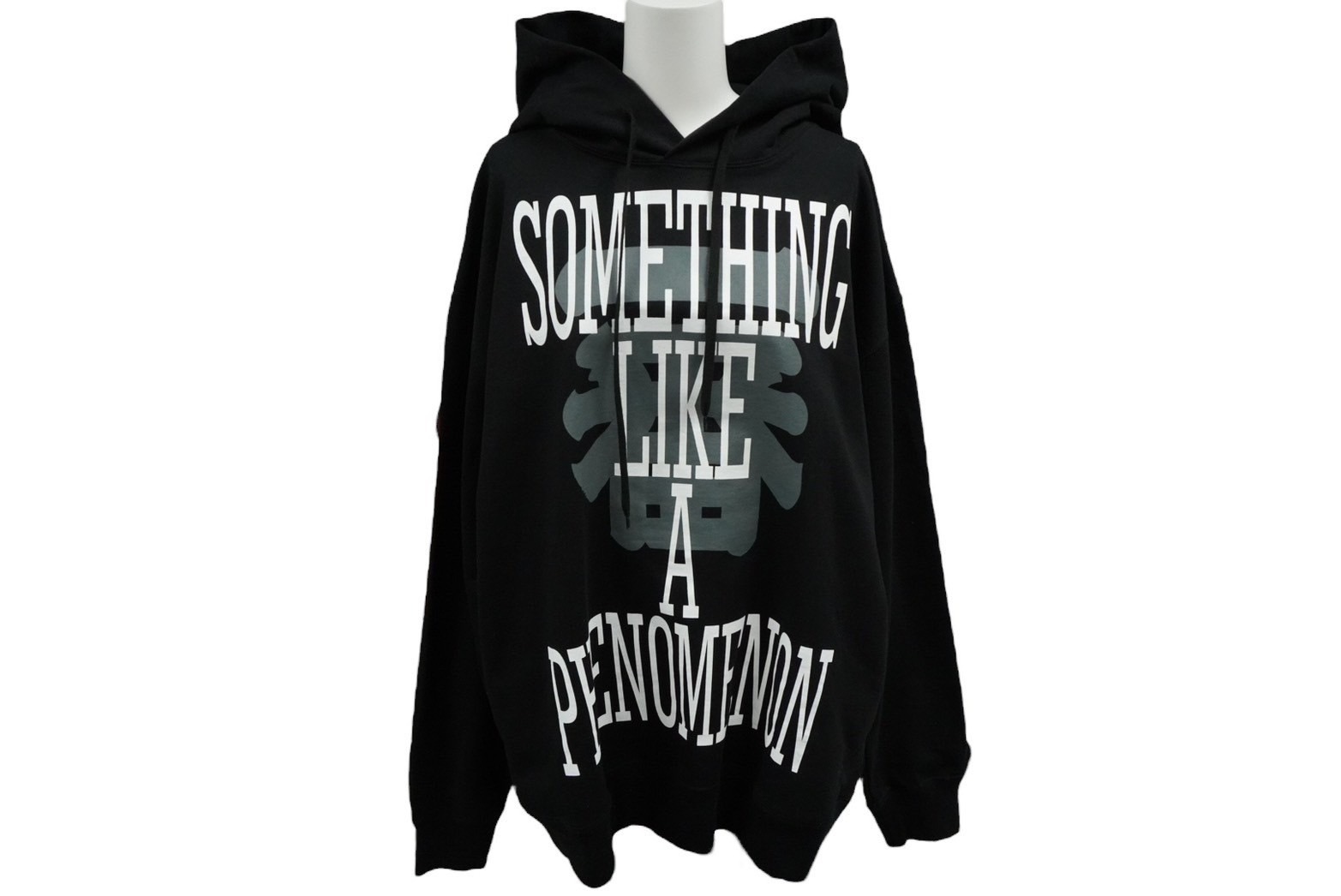 新品未使用 MCM エム シー エム SOMETHING LIKE A PHENOMENON パーカー MHACSJP02BK0XL コットン ブラック サイズ0XL 61598｜Warashibe_Casanova
