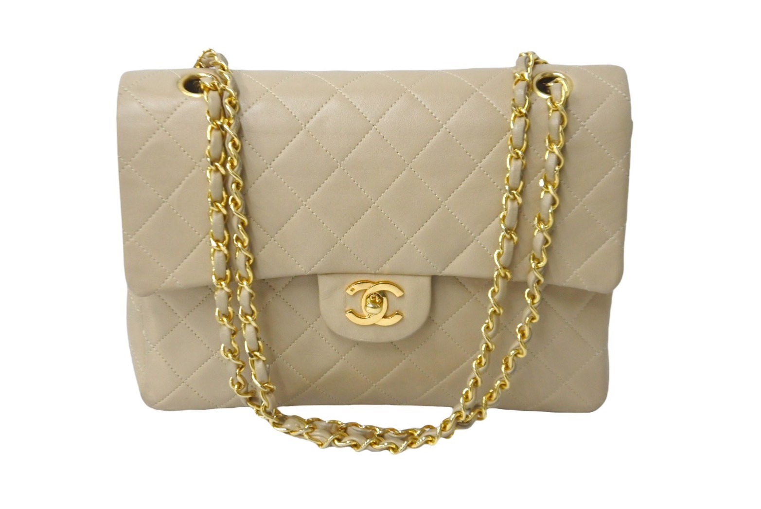 シャネル　マトラッセ　ショルダーバッグ【美品】 シャネル(CHANEL)シャネル マトラッセ チェーンショルダー