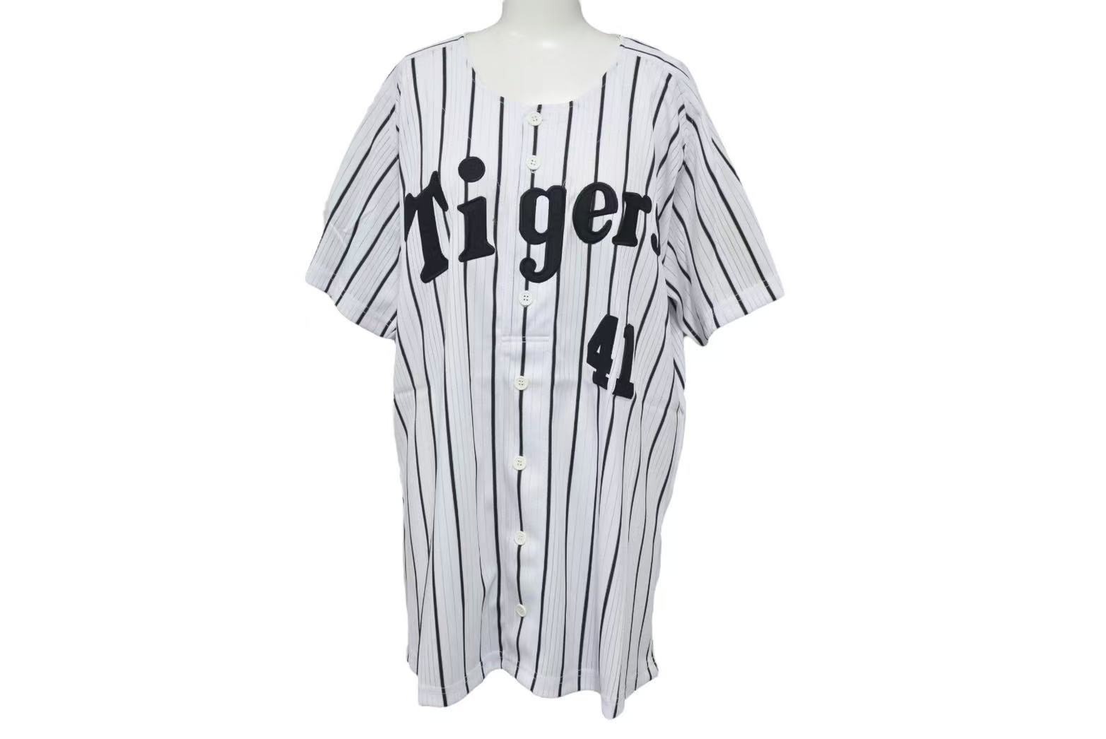新品未使用 阪神タイガース 伊良部秀輝 ユニフォーム 2003年優勝記念 CHINA製 ポリエステル ホワイト ブラック サイズLL 中古 4c072965｜Warashibe_Casanova