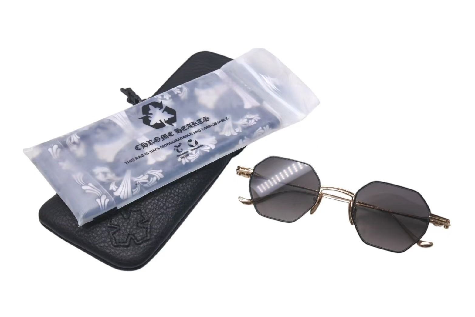 楽天市場】CHROME HEARTS EVAGASABLELISTIC Black Gold Plated 49-24