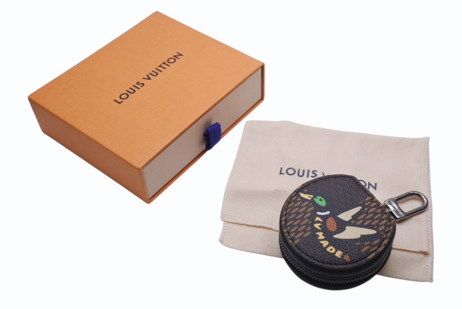 極美品　綺麗　ルイヴィトン モノグラム　エクリプス エテュイ イヤホンケース LOUIS VUITTON 美品 ルイヴィトン モノグラム エクリプス