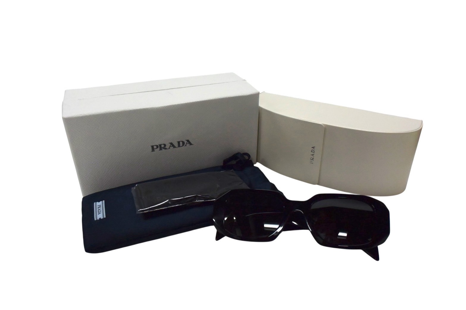 プラダ スタッズ サングラス SPR04M 60ロ15 GO5-6S1 D2-A 楽天市場】PRADA プラダ サングラス スタッズ スモーク ブラック