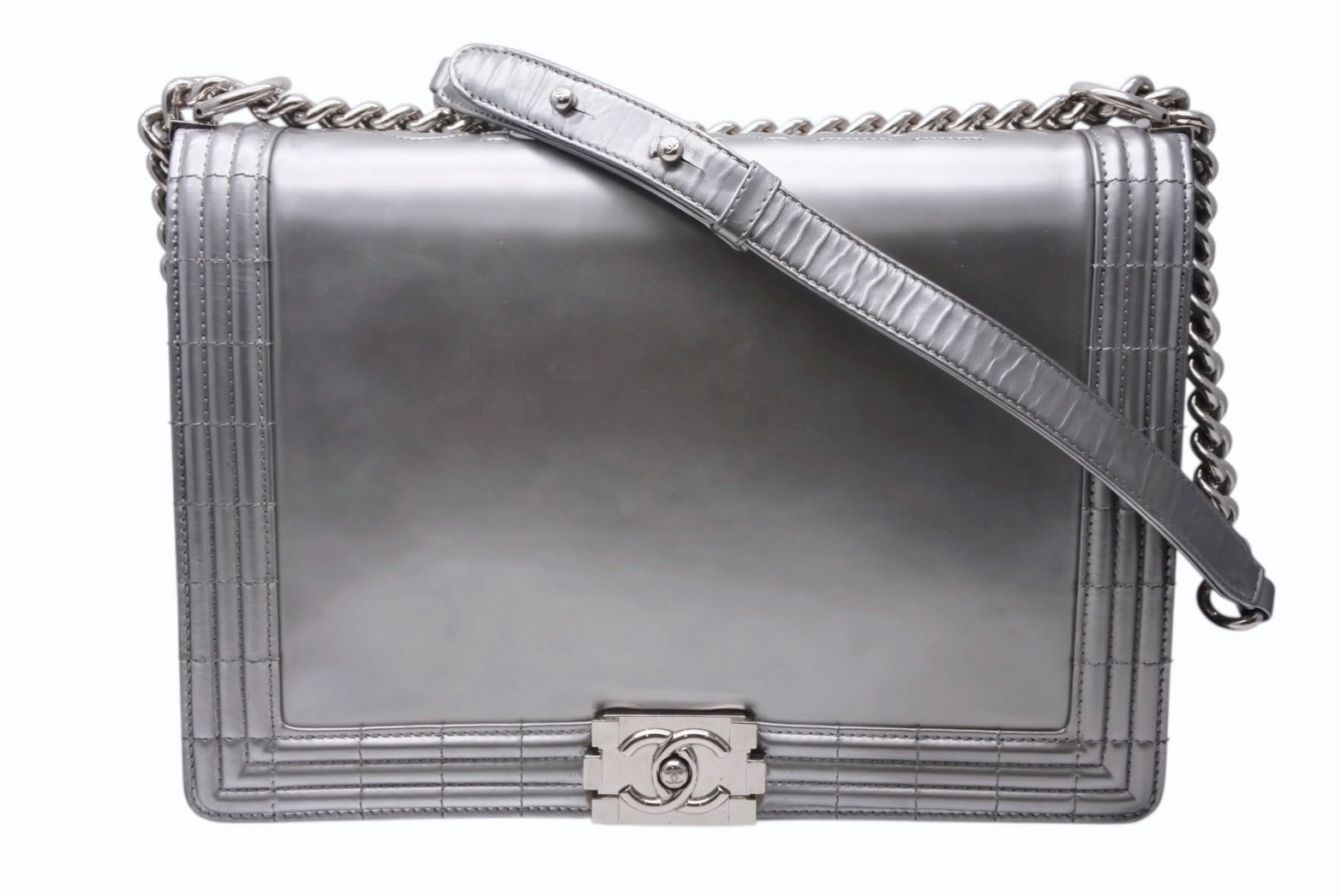CHANEL シャネル BOY CHANEL ボーイシャネル チェーンショルダーバッグ 16番台 ココマーク カーフスキン シルバー 美品 中古 4b011375