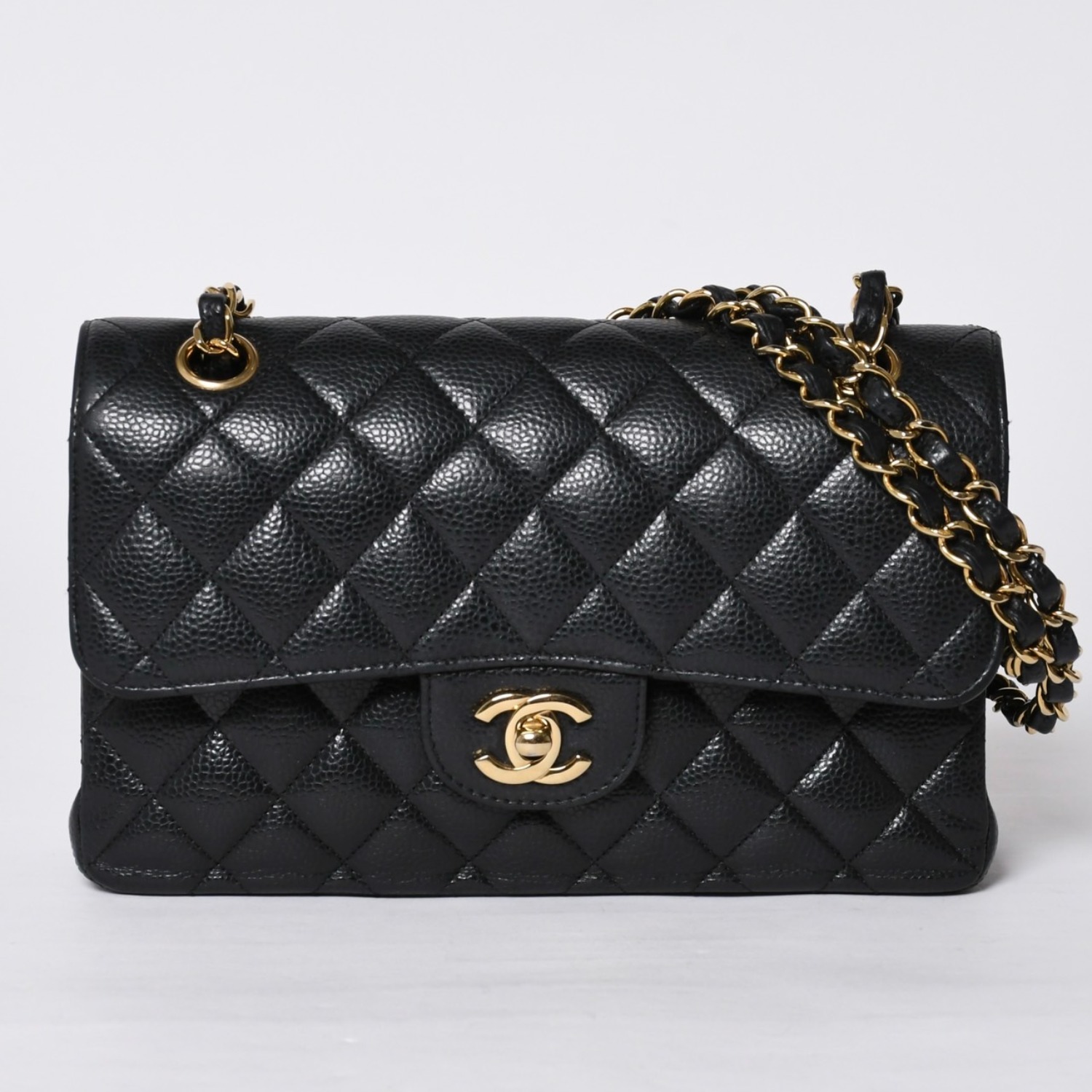 CHANEL シャネル マトラッセ23 Wフラップ Wチェーンショルダーバッグ ランダム番台 キャビアスキン ブラック 美品 中古 4a000775