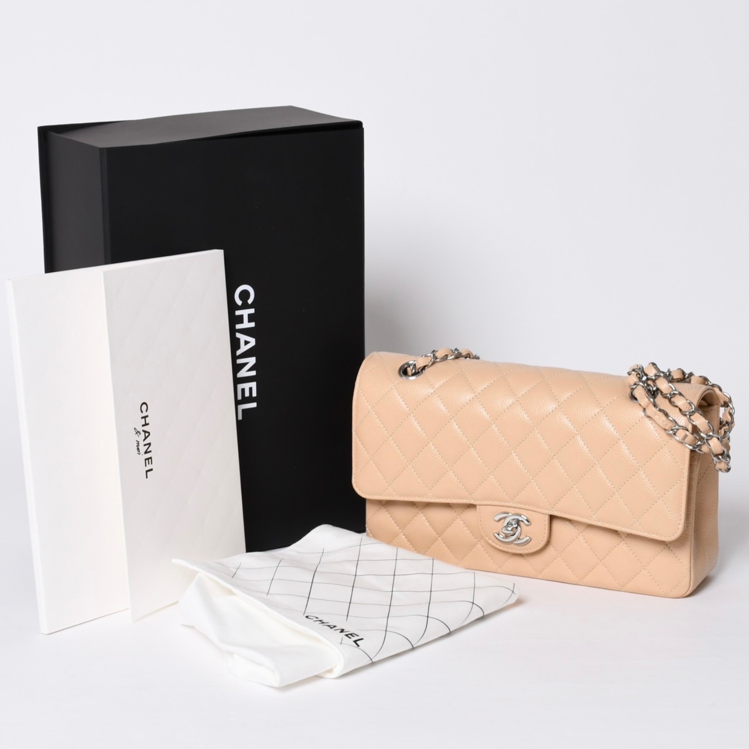 新品同様 CHANEL シャネル マトラッセ25 Wフラップ チェーン ショルダーバッグ キャビアスキン ランダム ベージュ ゴールド金具 中古 4a001468|Warashibe_Casanova