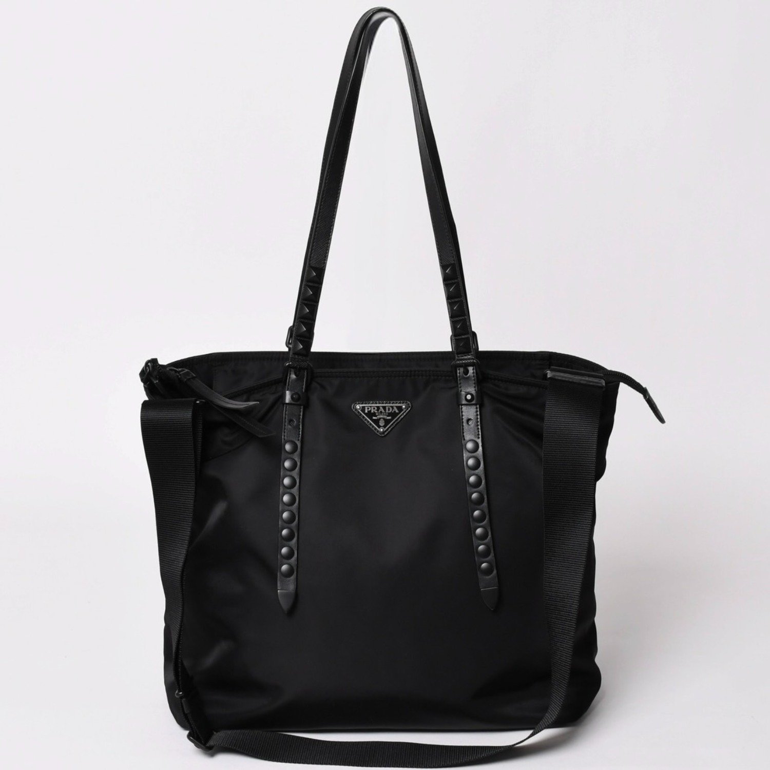 極美品 PRADA プラダ ナイロン ショルダーバッグ ブラック スタッズ 2WAY マットブラック 1BG212 中古 4a002425|Warashibe_Casanova