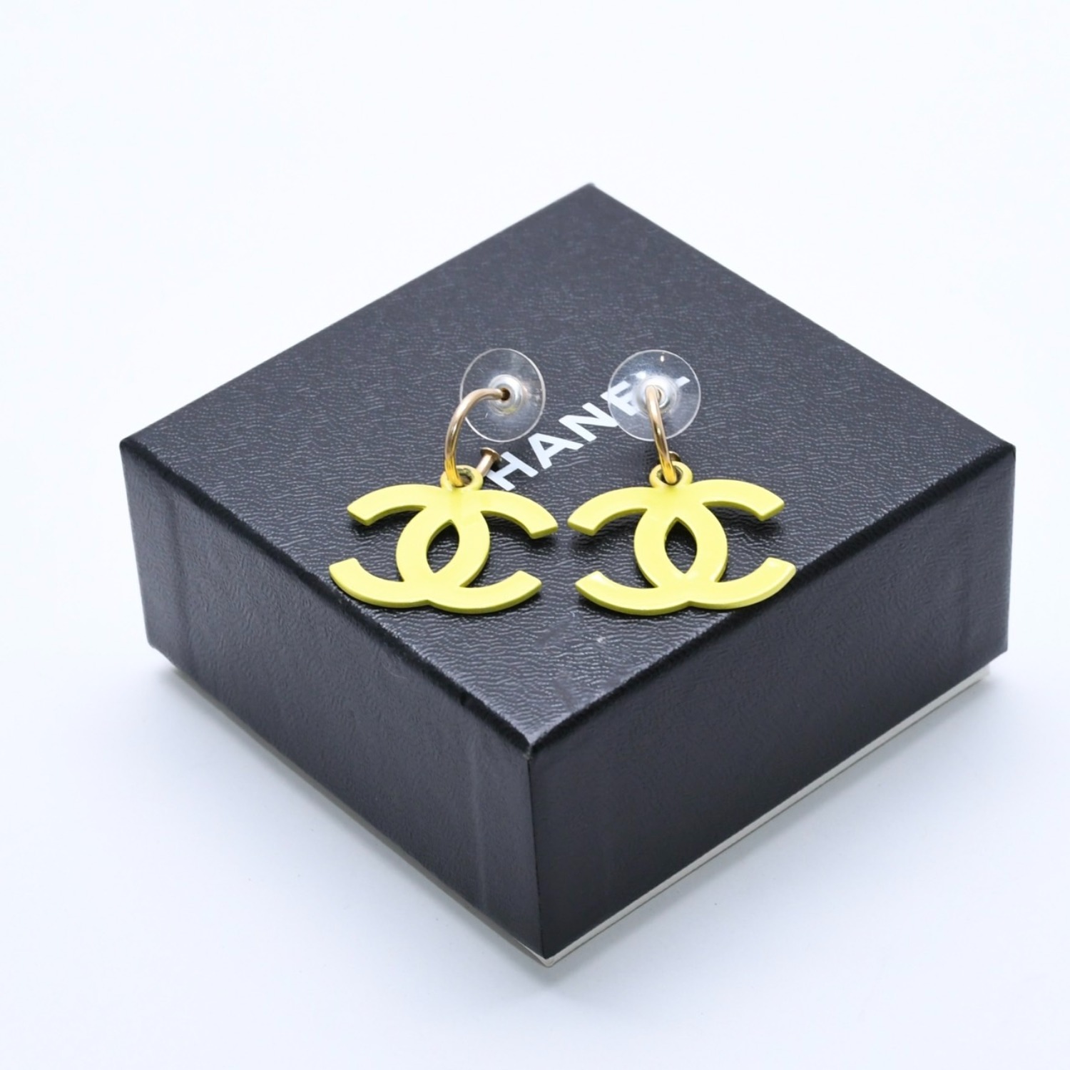 CHANEL シャネル ココマーク フープピアス 重量約5.85g 03S刻印 メタル GP ゴールド イエロー 両耳用 美品 中古 4a003746｜Warashibe_Casanova