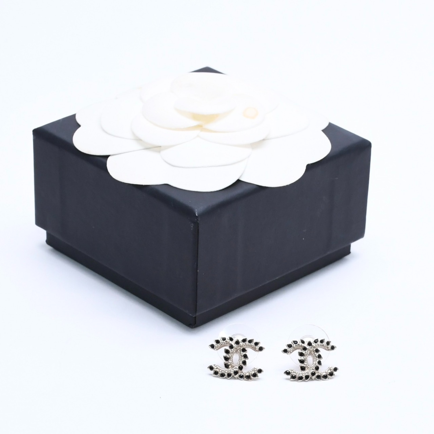 極美品 CHANEL シャネル ピアス イヤリング ココマーク ブラックラインストーン C20A刻印 重量約2.18g 中古 4a004557|Warashibe_Casanova