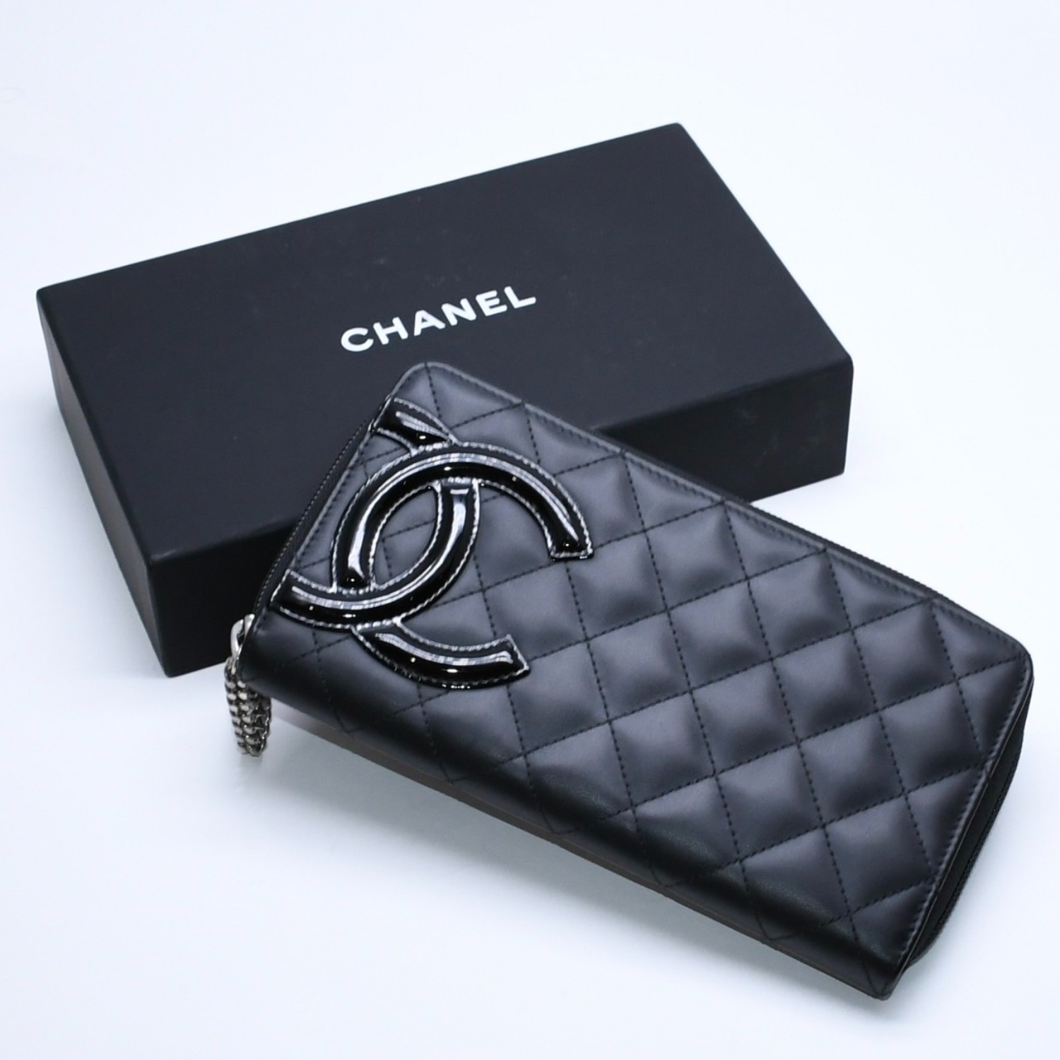 新品同様 CHANEL シャネル カンボンライン ラウンドジップ ウォレット 長財布 A50078 19番台 カーフスキン ブラック シルバー金具 中古 4a005664｜Warashibe_Casanova