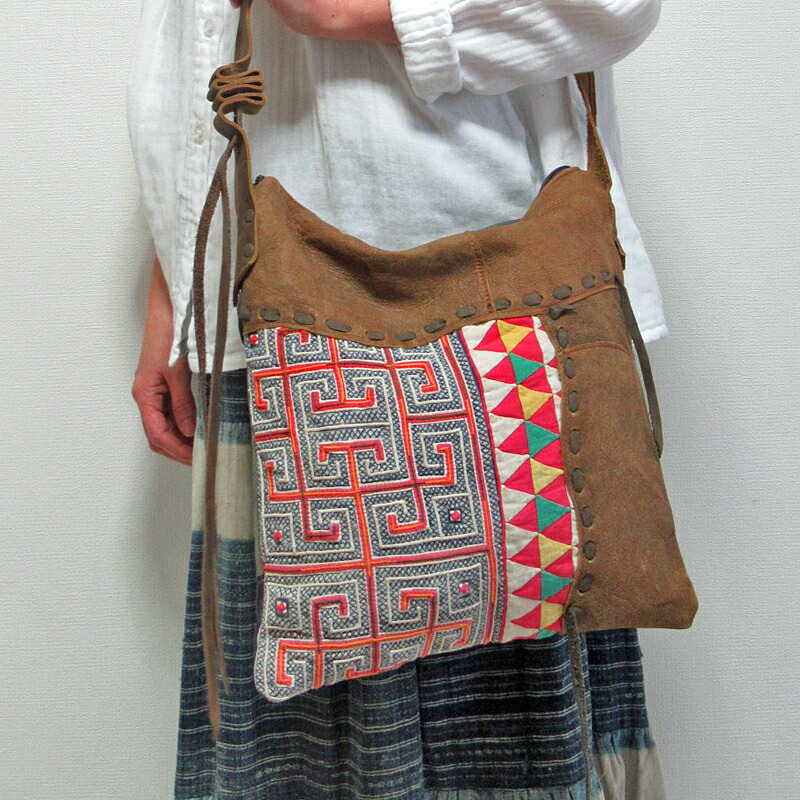 楽天市場】プライスダウン！タイ モン族 ヤオ族刺繍アップリケ 本革