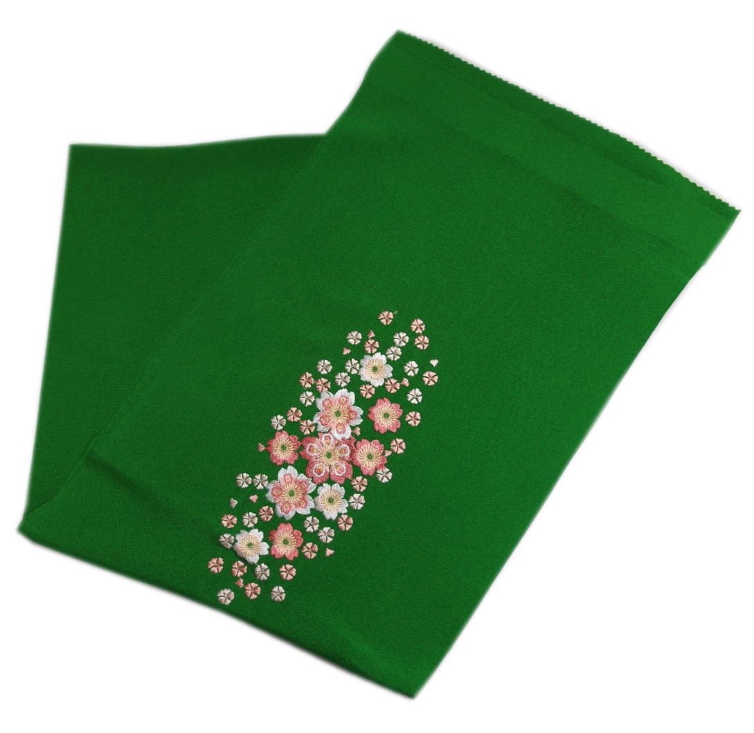 帯揚げ 帯上げ 刺繍入り 正絹 緑色地桜小花 丹後ちりめん 日本製 振袖 成人式 着物 古典柄 グリーン 丹後ちりめんに 刺繍柄が入った上品で豪華な正絹帯あげ 金糸入りで豪華さ 華やかさ 振袖姿がより上品 オシャレになります 入学式 正絹なのでしっかり締まって緩みに