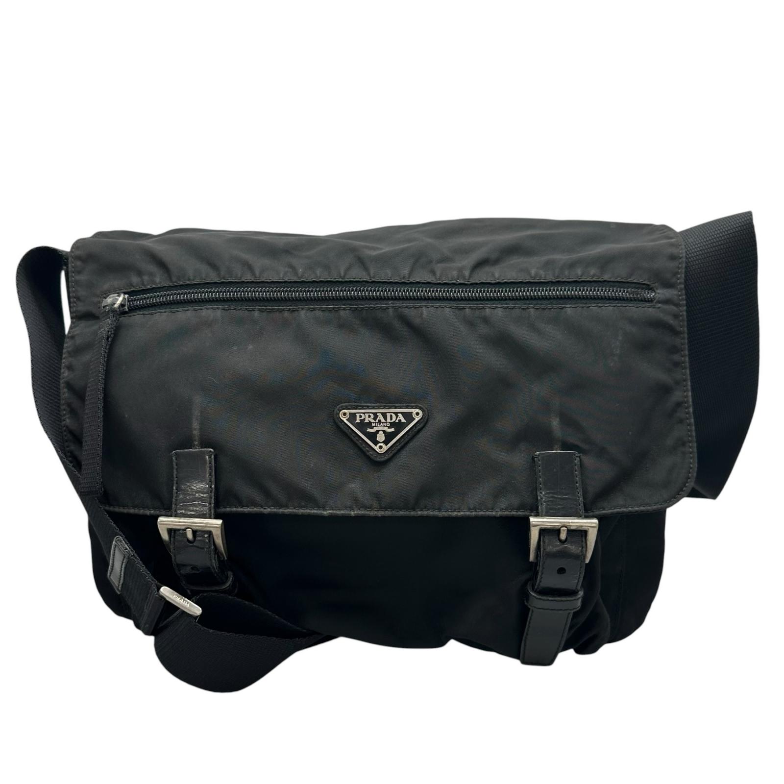 PRADA プラダ 三角形ロゴタイプ ショルダーバッグ ナイロン 黒いこと ユニ一発やる【中古】【貨物輸送無料】