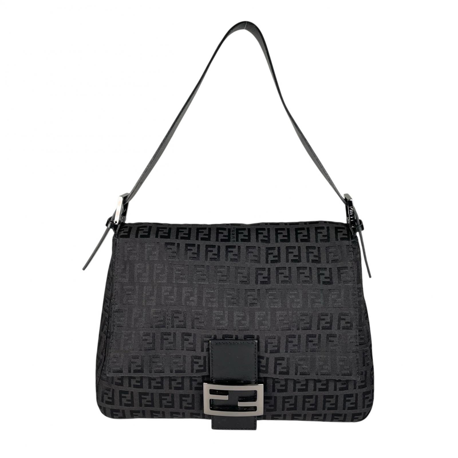 美品 FENDI フェンディ ズッキーノ マンマバケット ショルダーバッグ 帆布 黒いこと レディース【中古】【貨物輸送無料】
