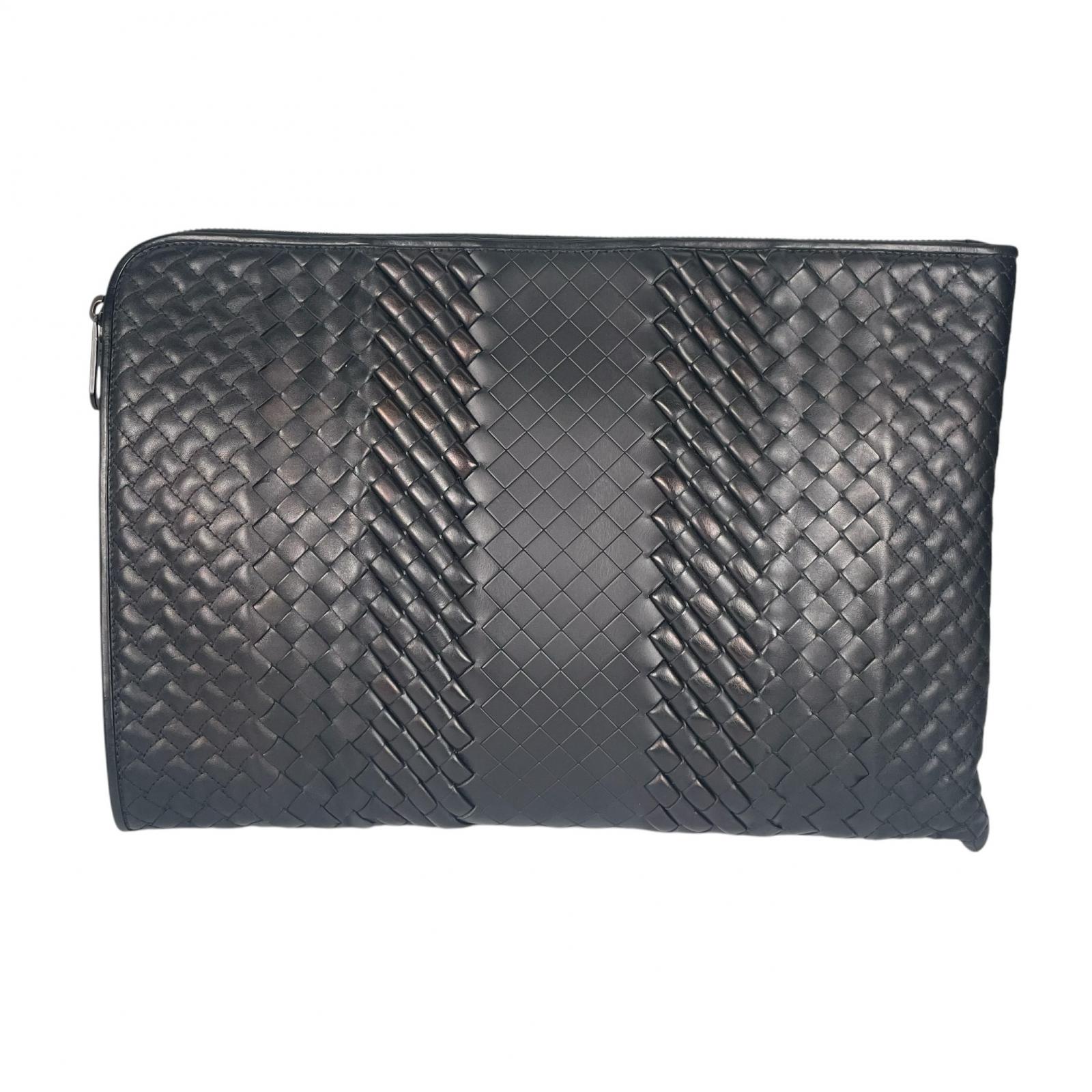 BOTTEGAVENETA ボッテガヴェネタ イントレッチオインヘマラトーレ クラッチペダル御徒面子 なめし革 黒いこと メンズ【中古】【貨物輸送無料】