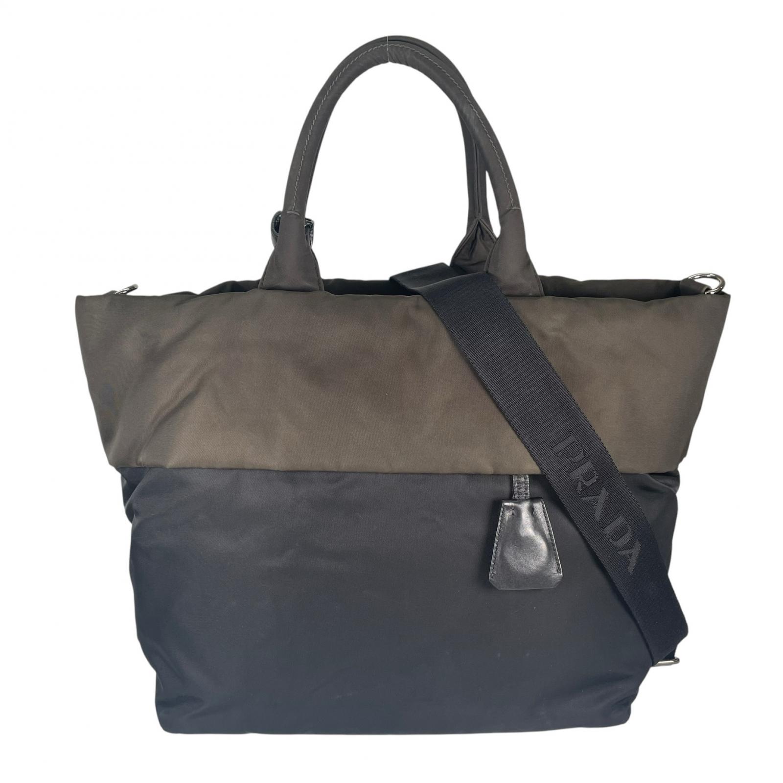 PRADA プラダ リヴァーシブル BN1959 ショルダーバッグ ナイロン カーキ レディース【中古】【貨物輸送無料】