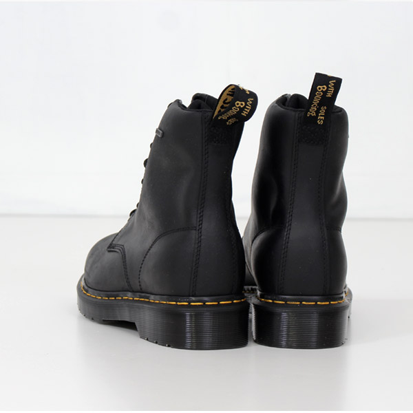 dr martens 1460 waterproof