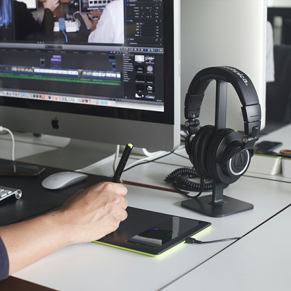 bluelounge headphone stand