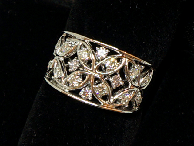 【楽天市場】【NEW】 ダイヤモンド リング - RING - フラワー 20P粒ダイヤ PT / ダイヤ （0.55ct） 指輪