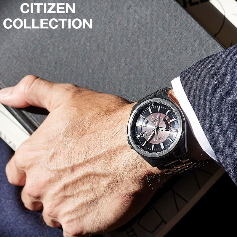 【最大12,000円引き】【20%OFF】 シチズン 腕時計 シチズンコレクション ダイレクトフライト CITIZEN COLLECTION メンズ ブラック ブラックグレー 時計 電波 ソーラー CB0294-54E ソーラー電波時計 人気 おすすめ おしゃれ ブランド プレゼント ギフト【正規品】|腕時計を探すならウォッチラボ