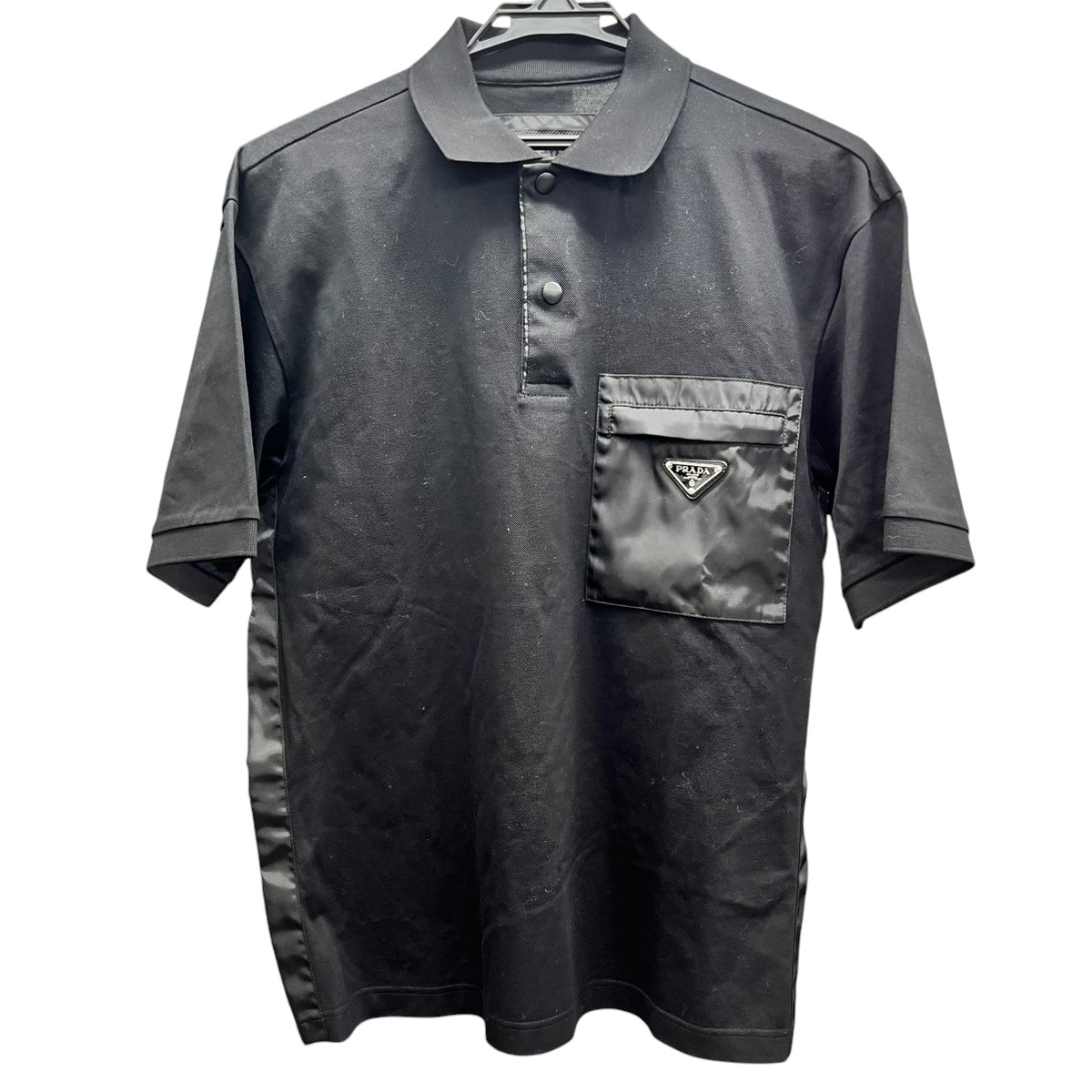 楽天市場】プラダ ポロシャツ PRADA SJN256 NERO ロゴタグ付き 襟袖赤