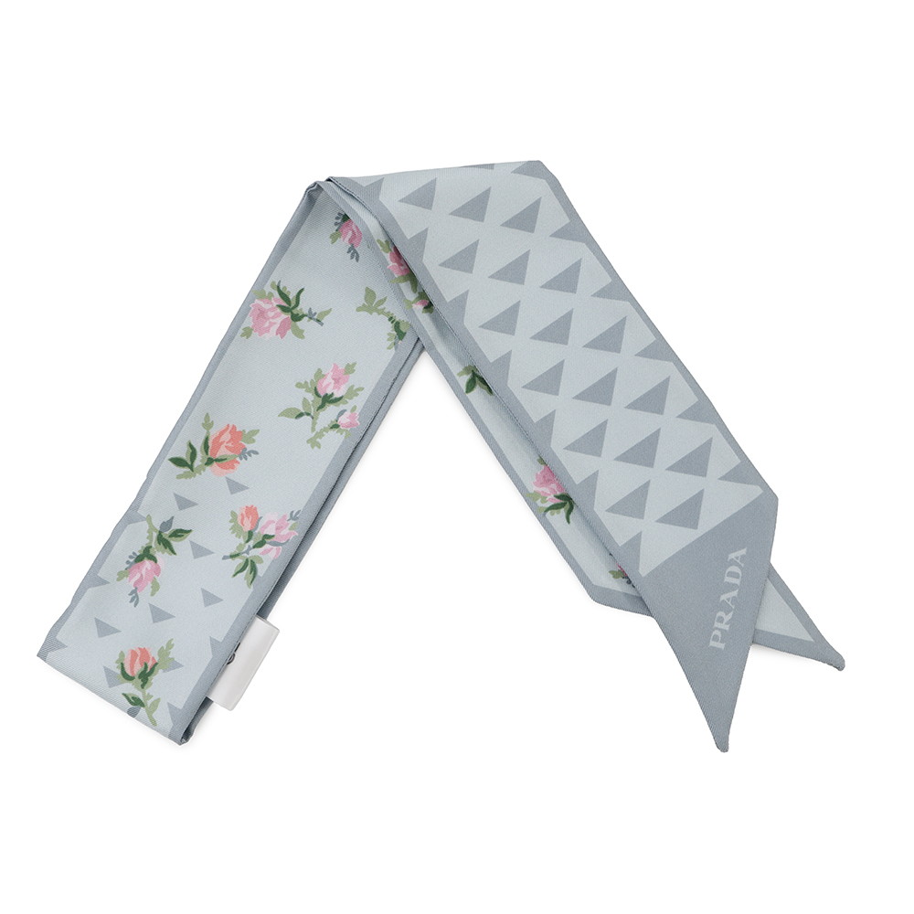 PRADA プラダ ツイル スカーフ ブラック×ホワイト 楽天市場】プラダ PRADA スカーフ シルク ブラック/ホワイト