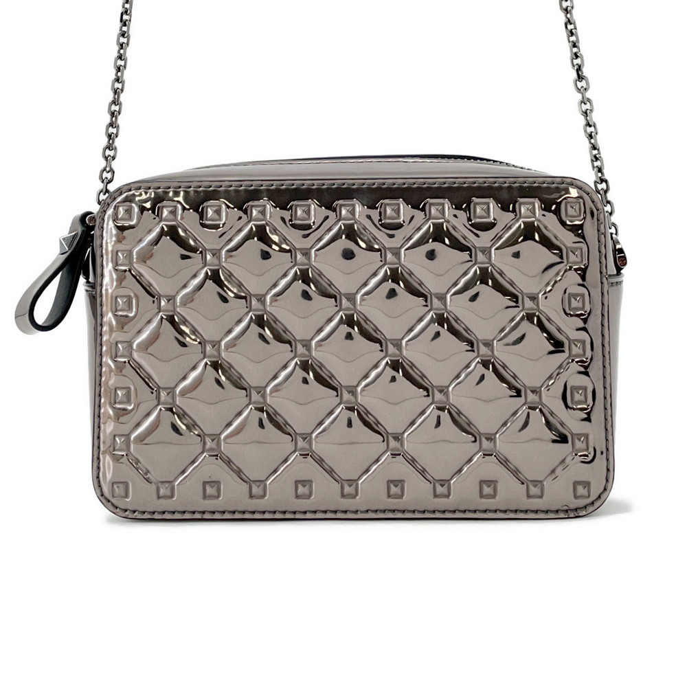 ヴァレンティノ・ガラヴァーニ チェーンショルダーバッグ エンボス ロックスタッズ パテント QW0P0R59IIZ VALENTINO 【安心保証】 【中古】 ヴァレンティノ・ガラヴァーニ バッグ レディース VALENTINO BAG|ブランド腕時計専門店タイムゾーン