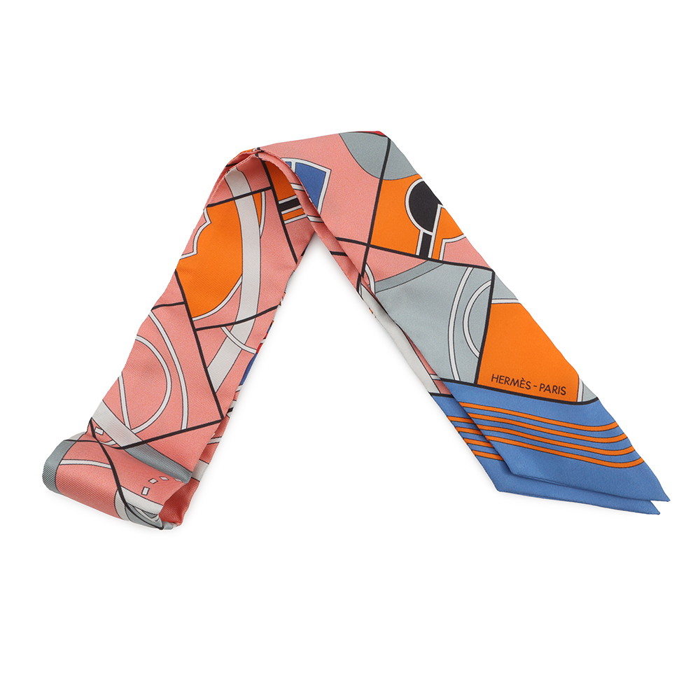 エルメス えり巻き ツイロバート・エドワード・リー エルメス運動競技 SPORT HERMES 地絹 【中古】 エルメス えり巻き エルメス ツイロバート・エドワード・リー HERMES SCARF TWIILY