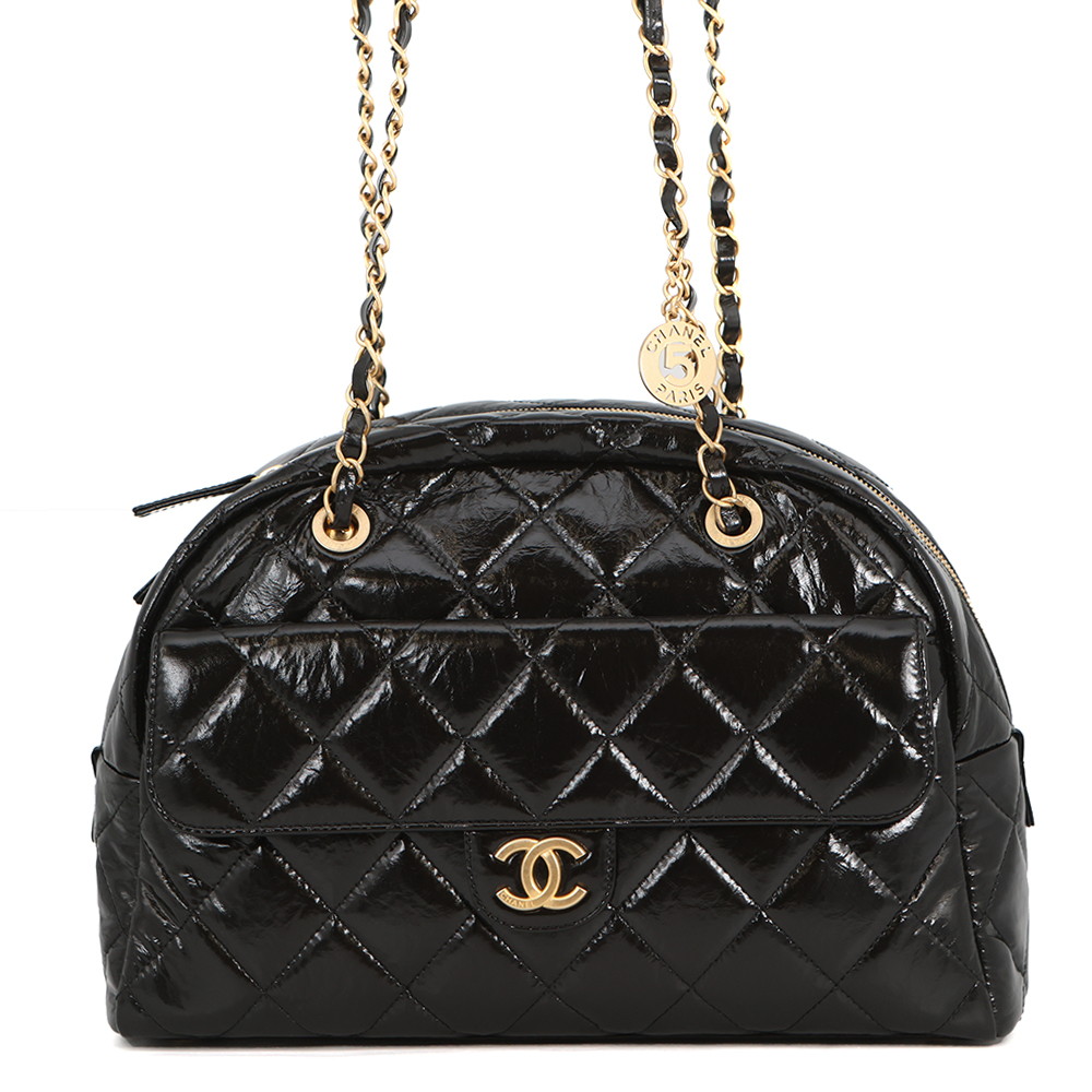 シャネル ショルダーバッグ ココマーク マトラッセ マキシボーリングバッグ シャイニーカーフレザー CHANEL 黒 【中古】 シャネル 御徒面子 レディース CHANEL BAG
