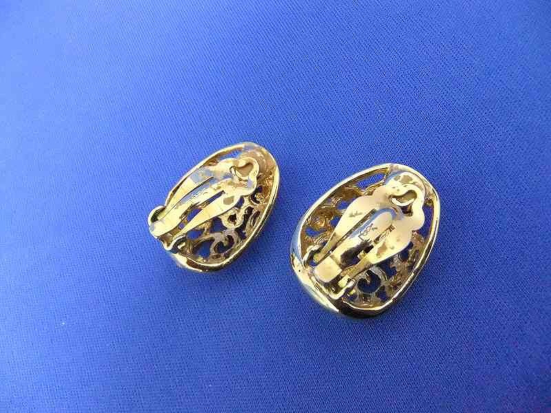 イヴサンローランYvesSaintLaurentヴィンテージYSLクリップ式イヤリング卵型モチーフ透かしオーバル小物ジュエリー金色【中古】