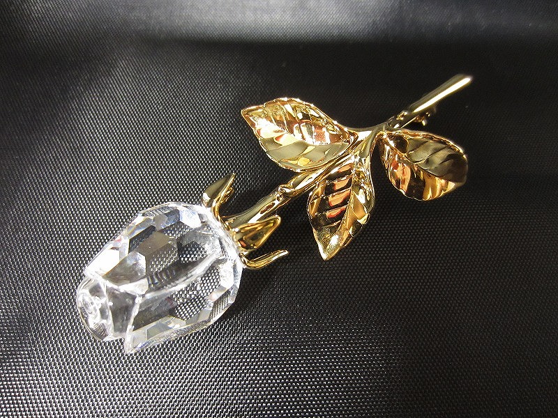 SWAROVSKI　スワロフスキー　ブローチ SWAROVSKI - SWAROVSKI スワロフスキー ブローチ 苺 いちご