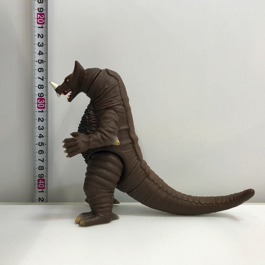 楽天市場】バンダイ BANDAI ウルトラマンパワード 怪獣 パワード