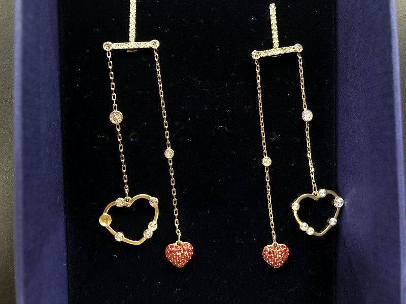 楽天市場】スワロフスキー SWAROVSKI ハート ピアス ピンク