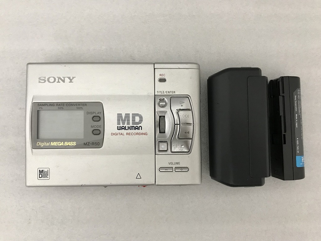 ソニー SONY ポータブルMDウォークマン シルバー MZ-R50 【中古】