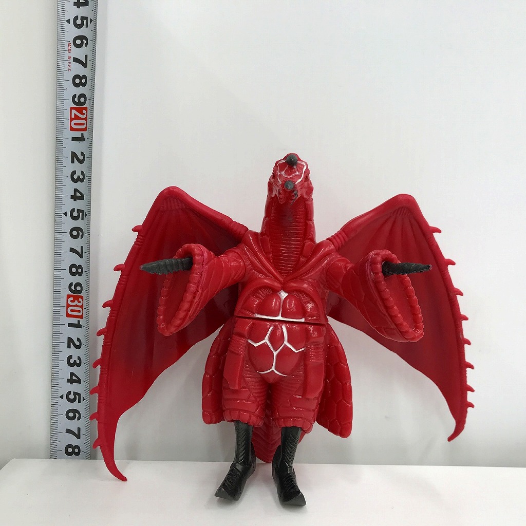 楽天市場】バンダイ BANDAI ウルトラマンパワード 怪獣 パワード