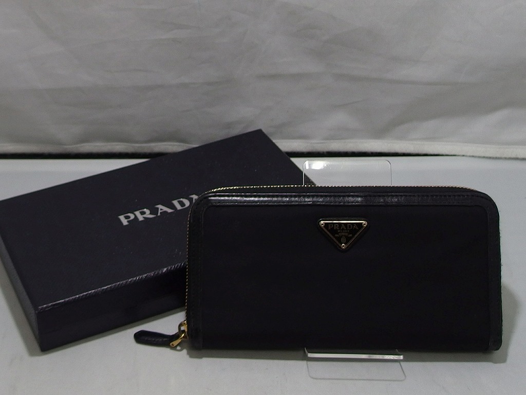 【美品】　PRADA プラダ 長財布 折り財布 ドキュメントケース PRADA プラダ財布 長財布 ドキュメントケース レディース