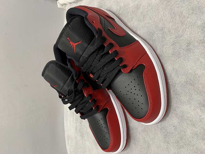 ナイキ NIKE Air Jordan 1 Low \"Varsity Red\"" ナイキ エアジョーダン1 置き目 \""バーシティレッド\"" 26糎 553558-606 【中古】"