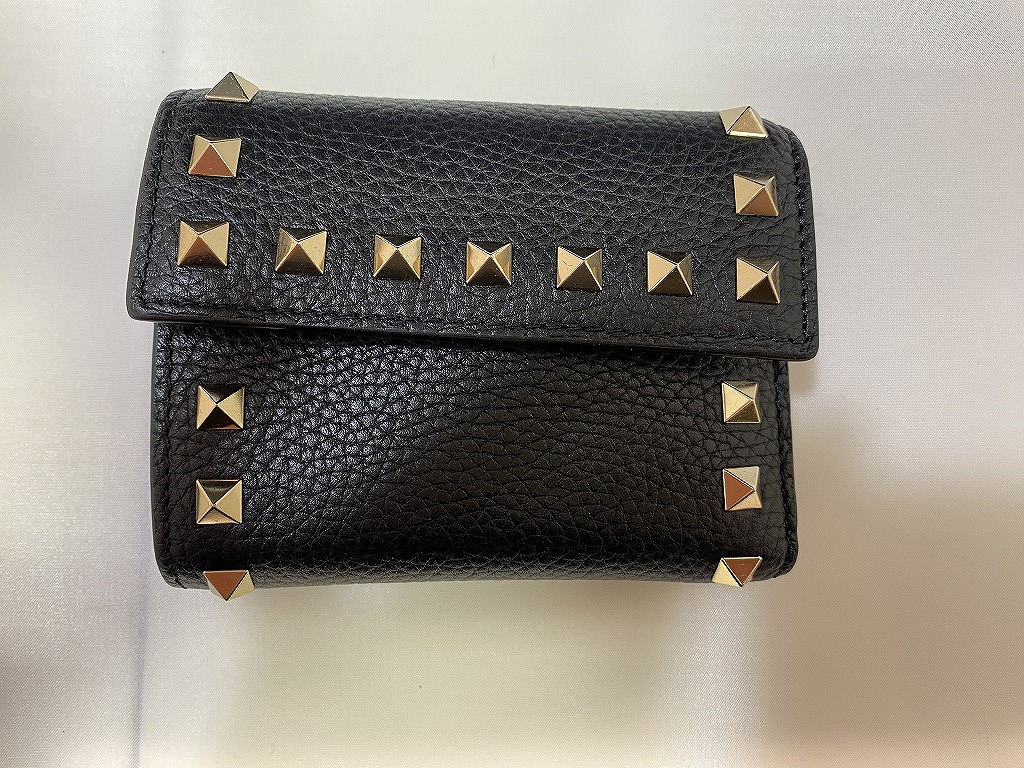 VALENTINO 三つ折り財布 黒 楽天市場】ヴァレンティノ 三つ折り財布 ロックスタッズ ミニ
