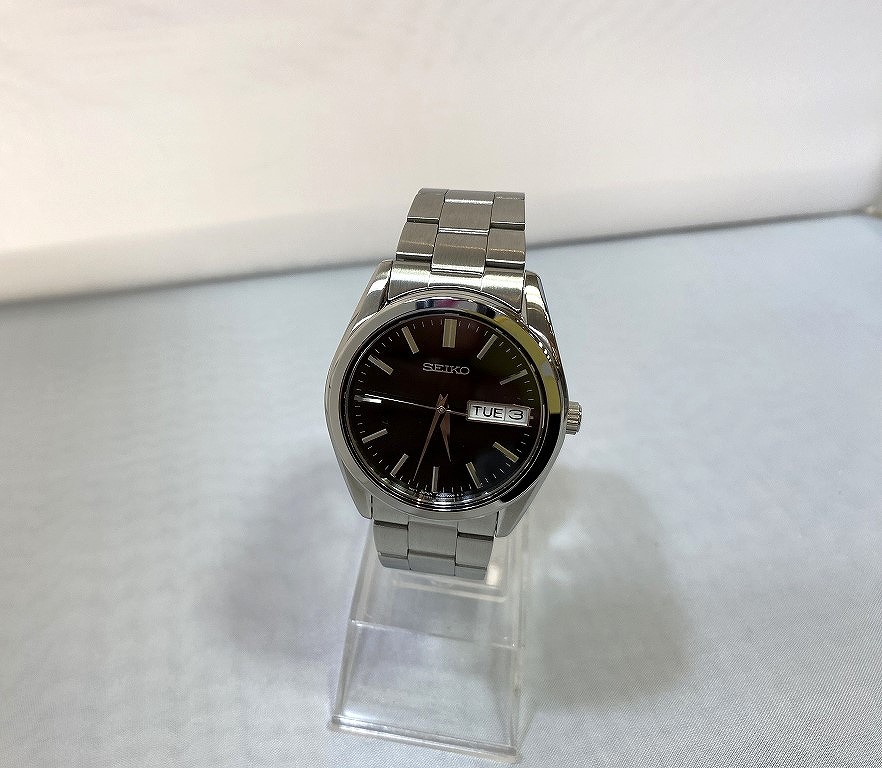 美品　SEIKO　クォーツ腕時計　8F33-0040 パーペチュアルカレンダー SEIKO セイコー パーペチュアルカレンダー クォーツ【8F33-0040