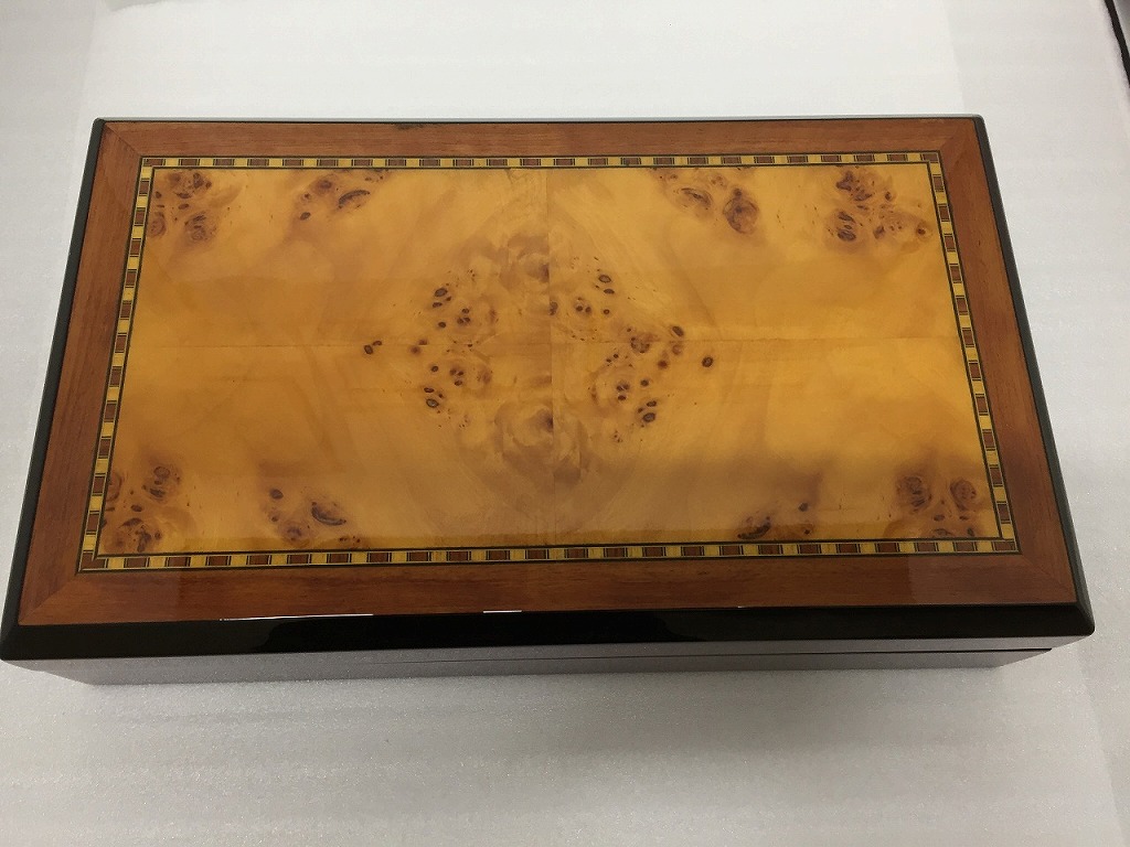 楽天市場】VERSACE ヴェルサーチ メデューサ コレクションBOX
