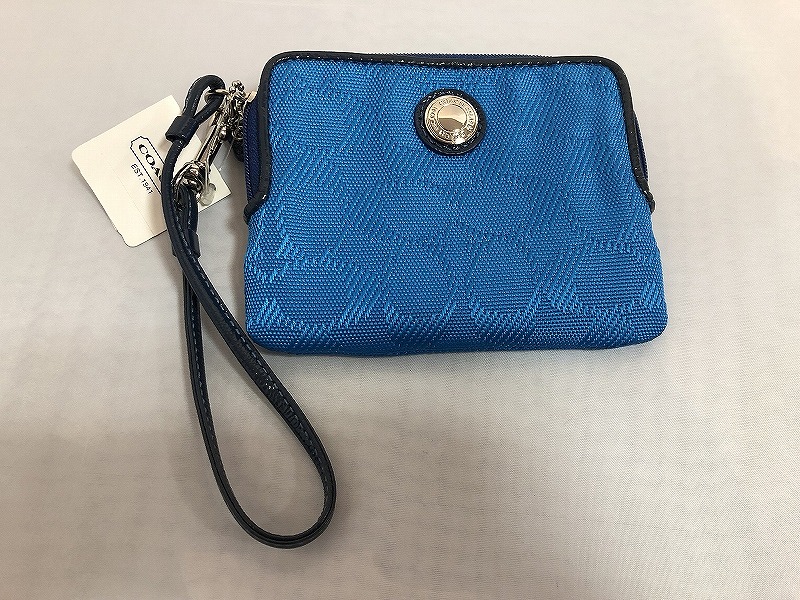 【新品未使用！】COACHコーチ★コインケース★ミニポーチ★黒ブラック×青ブルー COACH コーチ 小銭入れ レディース シグネチャー ミニ財布