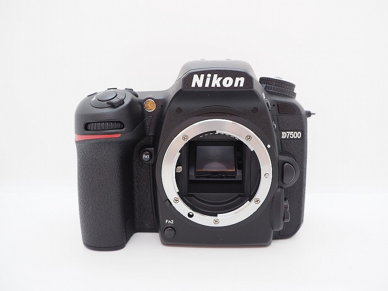 【全品ポイント10倍！】【期間限定セール】ニコン Nikon デジタル一眼レフ ボディ APS-C D7500 【中古】 56,727円