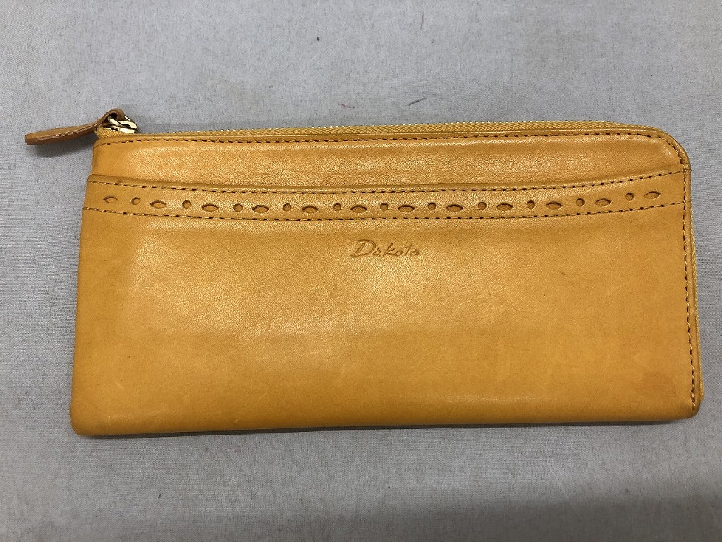 ダコタ Dakota L字型長財布 【中古】