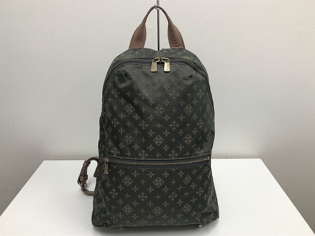 超美品ラシット A4入るスクエアリュック バックパック 超美品ラシット A4入るスクエアリュック バックパック