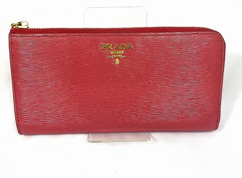プラダ PRADA 長財布 【中古】