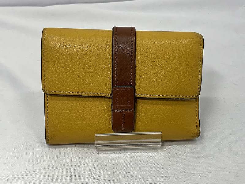 ロエベ LOEWE 3つ折り紙入れ 262011 なめし革 バーティカルウォレット レディース 【中古】