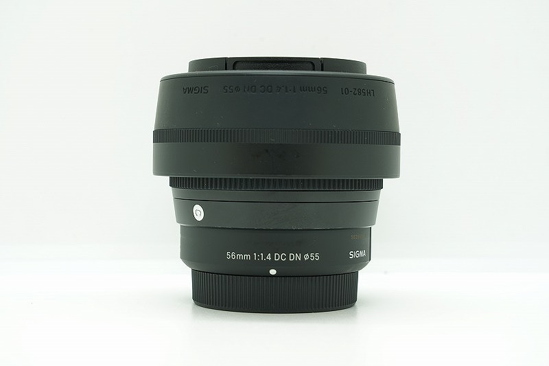 シグマ SIGMA マイクロフォーサーズマウント 水晶体 56粍 F1.4 DC DN Contemporary 【中古】