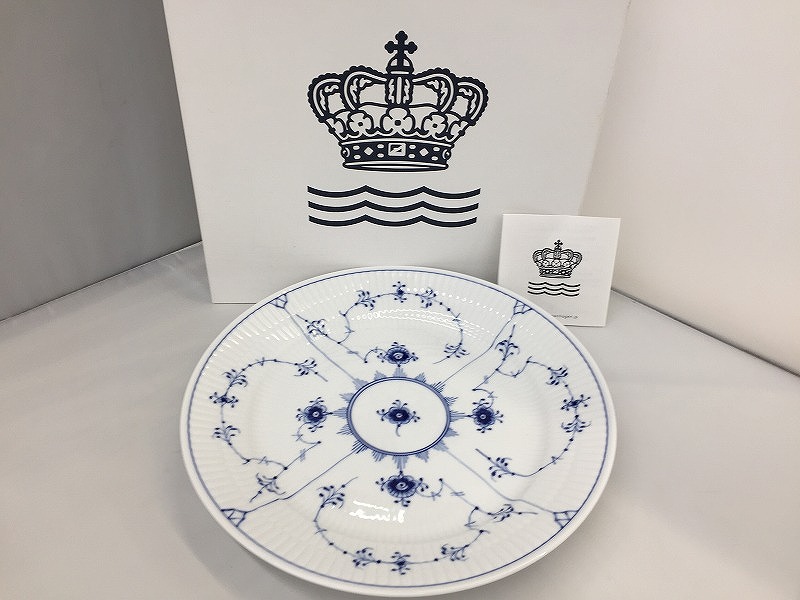 ロイヤルコペンハーゲン ROYAL COPENHAGEN ブルーフルーテッド プレイン プレート25ｃｍ 1017201 【中古】