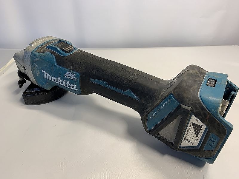 【全品ポイント10倍！要エントリー】【期間限定セール】マキタ makita 充電式ディスクグラインダ GA412D 18V 【中古】